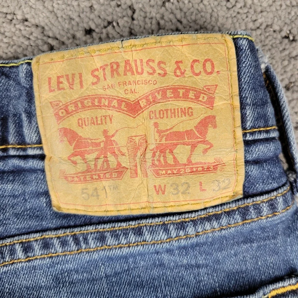 Levis 541 Jeans Mens 32x32 Blue Athletic Fit Taper Medium Wash Stretch Denim